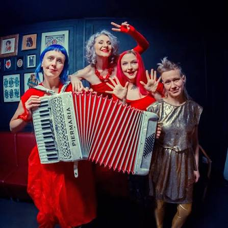 Iva Nova band portrait